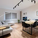 2br At Artist's Palace - Skanderbeg Square Views Appartement *