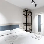 2br At Artist's Palace - Skanderbeg Square Views Appartement *