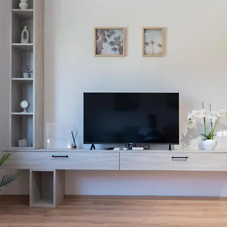 2br At Artist's Palace - Skanderbeg Square Views Τίρανα