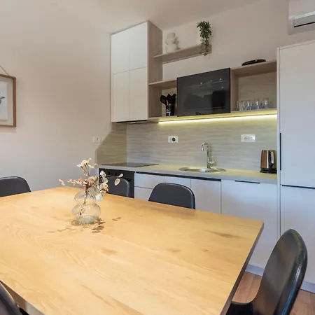 2br At Artist's Palace - Skanderbeg Square Views