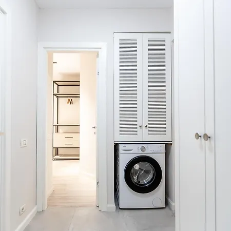 2br At Artist's Palace - Skanderbeg Square Views Апартаменты Тирана