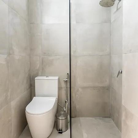 Apartamento 2br At Artist's Palace - Skanderbeg Square Views Tirana
