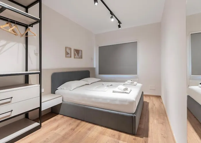 2br At Artist's Palace - Skanderbeg Square Views * 地拉那