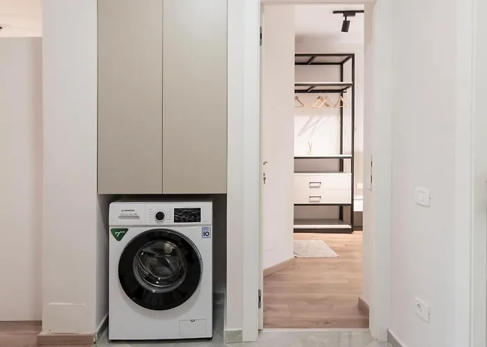 2br At Artist's Palace - Skanderbeg Square Views 公寓 *